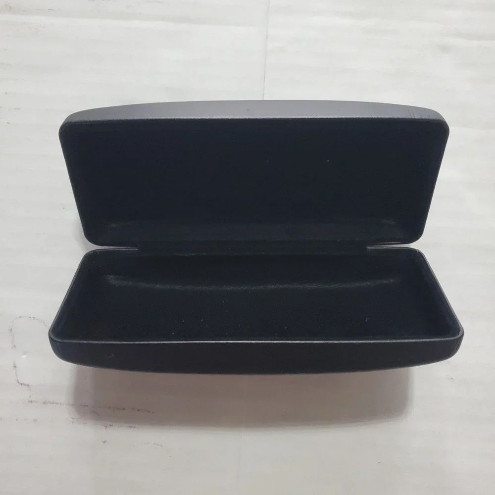 Versace Black Hard Shell Eyeglass Sunglasses Case Gold Logo Clamshell Accessory